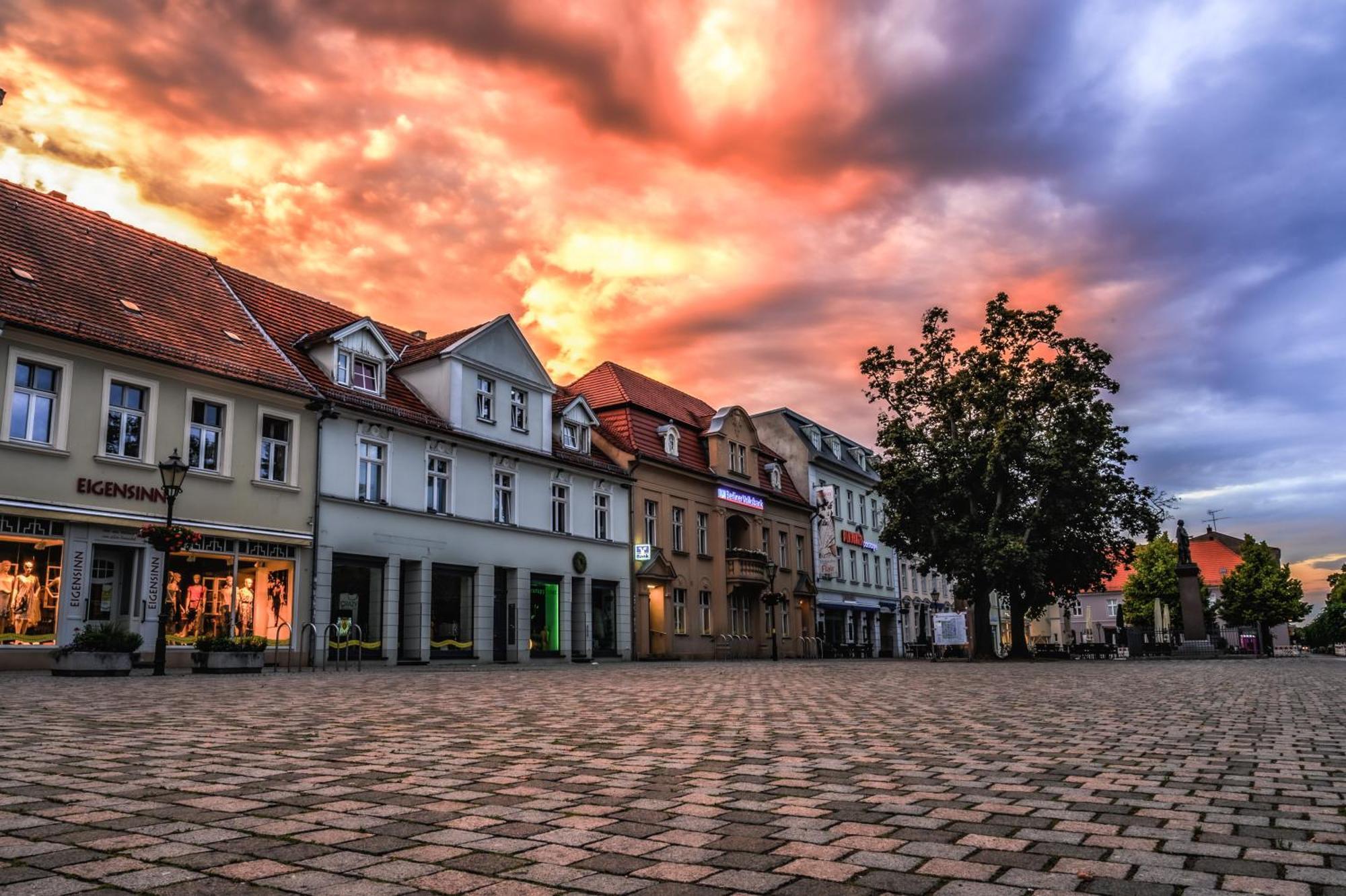 Altstadtidyll Neuruppin Stilvolle Ferienwohnung Im Herzen Der Stadt Eksteriør bilde